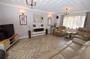 Lounge- click for photo gallery
